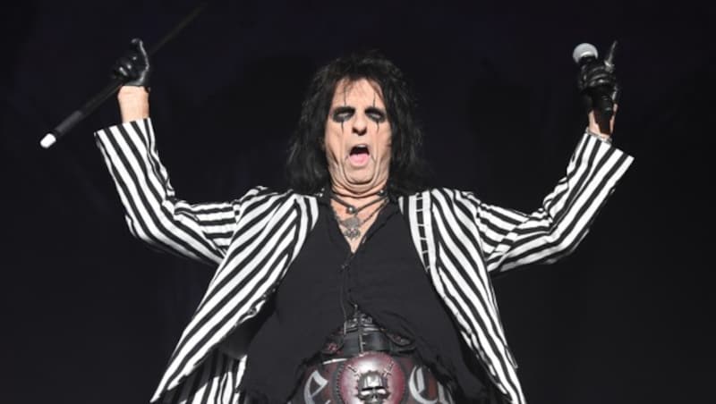 Alice Cooper bei einem Auftritt (Bild: HERBERT P. OCZERET / APA)