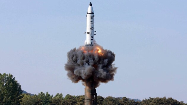 Eine nordkoreanische Rakete (Bild: AP)