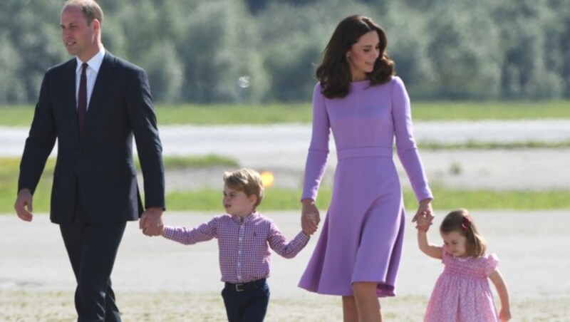 William und Kate mit ihren Kindern George und Charlotte (Bild: AFP)