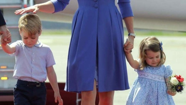 Prinz George und seine Schwester Prinzessin Charlotte (Bild: AFP)