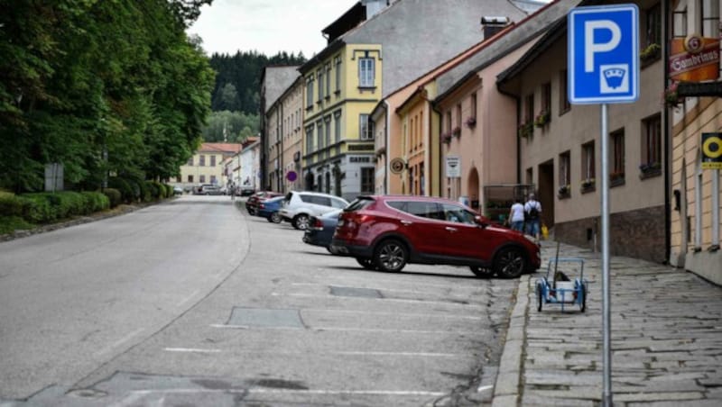 Ein Zeuge will den Wagen in Vyí Brod in Tschechien gesehen haben. (Bild: Markus Wenzel)