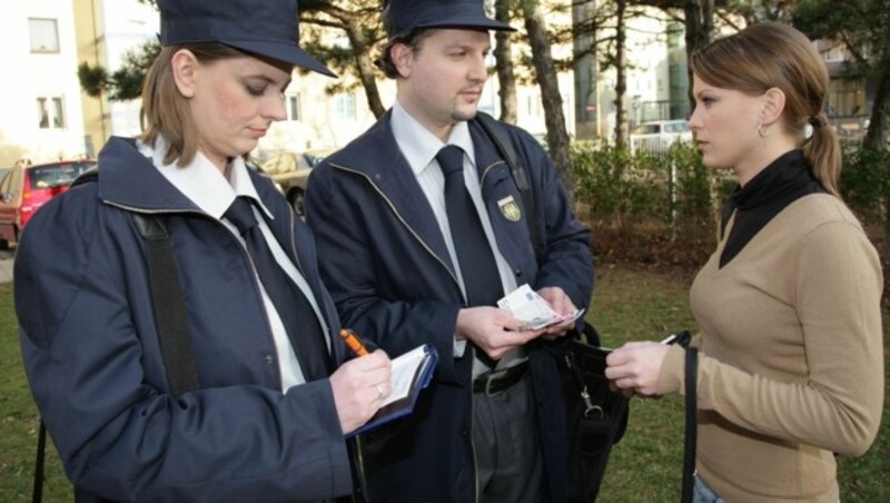 Wenn die Waste Watcher kommen, kann es teuer werden. Die Stadt ist dafür viel sauberer als vor der Einführung vor zehn Jahren. (Bild: PID/C.FUERTHNER (Symbolbild))