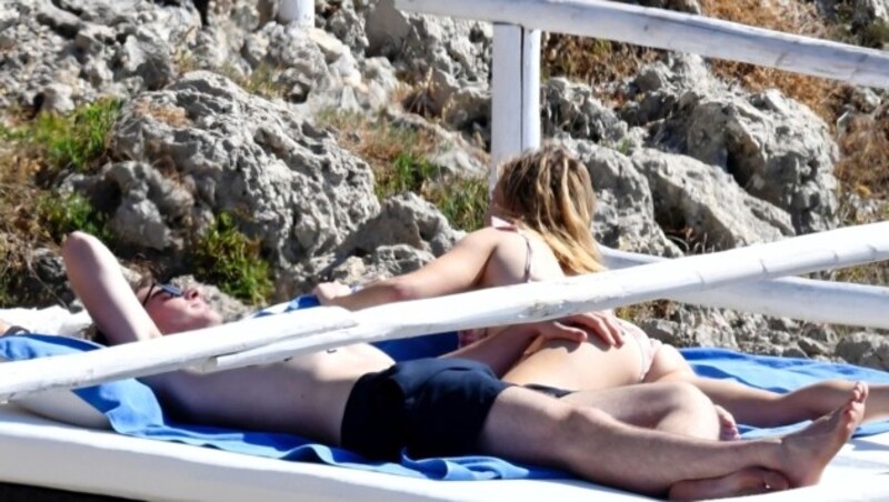 Ellie Goulding und Caspar Jopling im Liebesurlaub auf Capri (Bild: www.PPS.at)