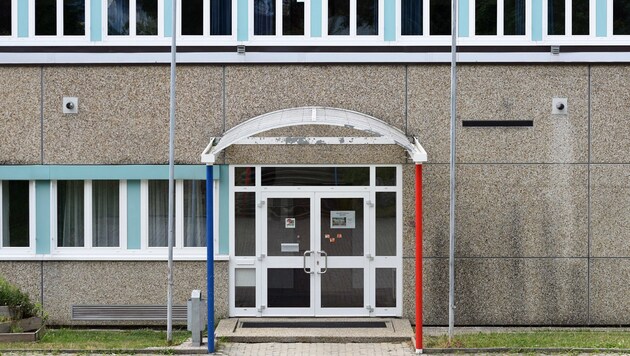 Die Neue Mittelschule in Ohlsdorf (Bild: APA/WOLFGANG SPITZBART)