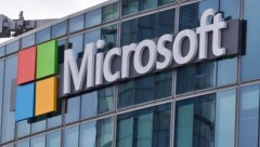 Die Entscheidung des Kartellamts gelte für Microsoft insgesamt und nicht nur für einzelne Dienste oder Produkte, teilte die Behörde mit. (Bild: AP)