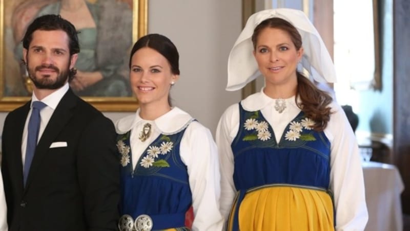 Prinzessin Sofia mit Ehemann Prinz Carl Philip und Prinzessin Madeleine (Bild: AFP)