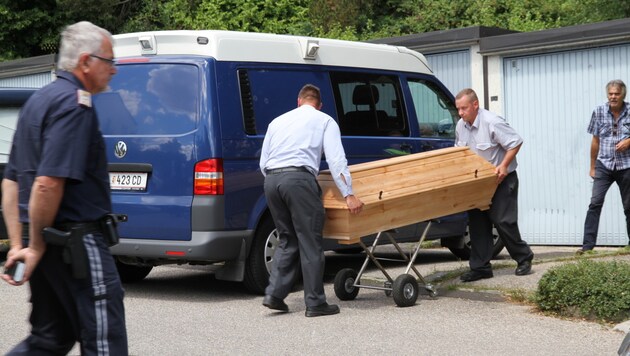 In der Voltastraße in Linz tötete ein Tunesier ein betagtes Ehepaar und zündete dessen Haus an. (Bild: Christoph Gantner)