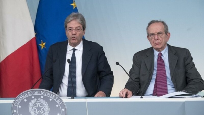 Regierungschef Paolo Gentiloni und Wirtschafts- und Finanzminister Pier Carlo Padoan (Bild: ANSA)