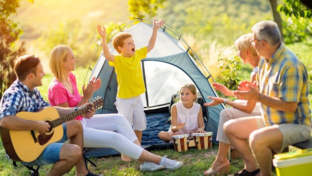 Gerade bei Familien wird die Camping-Auszeit immer beliebter. (Bild: thinkstockphotos.de)