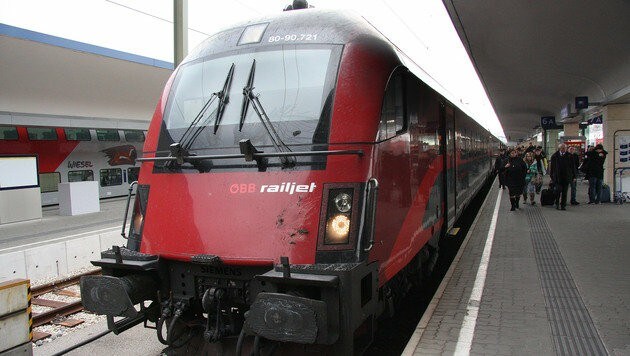 Mit dem Zug wollte eine Familie von Wien nach Mariazell reisen (Symbolbild). (Bild: Martin A. Jöchl)