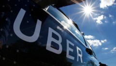 Die Taxler werfen der Politik und der Bundeswettbewerbsbehörde vor, zu empfänglich für Lobbyismus durch Uber gewesen zu sein. (Bild: AP)