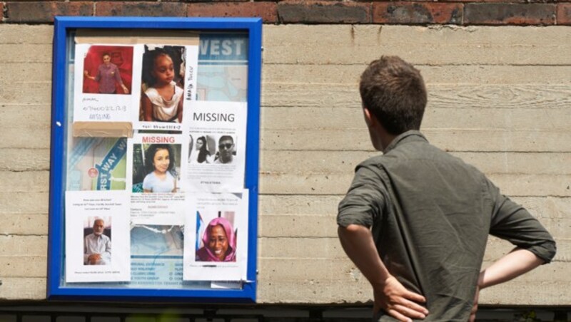 79 Menschen sind offiziellen Angaben zufolge gestorben. Noch immer werden Menschen vermisst. (Bild: AFP)