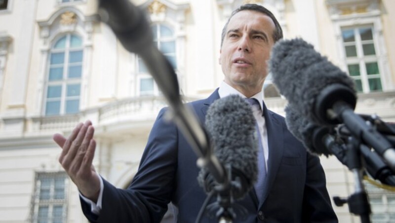 Die "Aktion 20.000" und der Beschäftigungsbonus waren Prestigeprojekte der SPÖ unter Christian Kern. (Bild: APA/BKA/ANDY WENZEL)