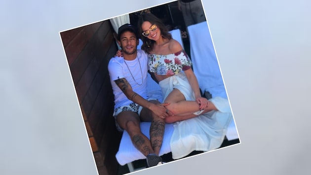 "Neverending love" schreibt Barca-Zauberer Neymar unter dieses Urlaubsfoto auf Instagram. Schön! (Bild: Instagram)