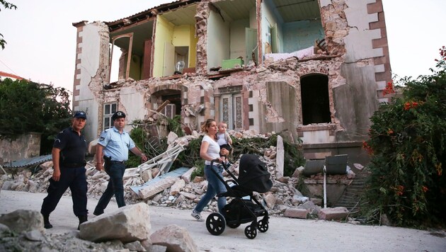 Das Dorf Vrisa auf der Insel Lesbos mit rund 700 Einwohnern ist zu 80 Prozent zerstört. (Bild: EPA)