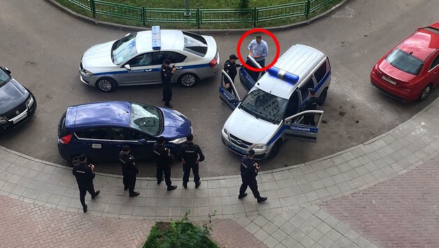 Die Verhaftung von Putin-Kritiker Alexej Nawalny vor seiner Wohnung (Bild: Navalny Anti Corruption Fund)