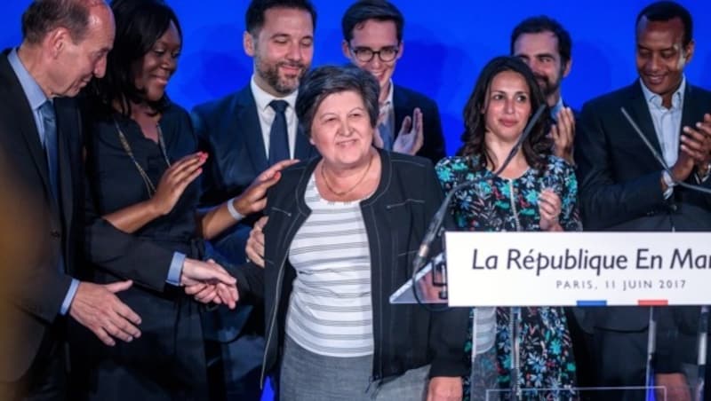 Catherine Barbaroux (Mitte), Vorsitzende von "La Republique en Marche" (Bild: EPA)