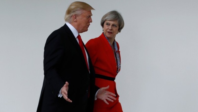 Donald Trump und Theresa May (Bild: AP)