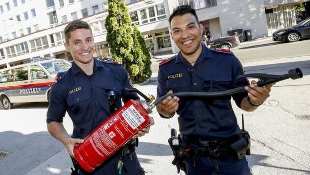 Martin Riefer und Armin Aschenberger bewiesen beim nächtlichen Feuer-Einsatz Teamwork (Bild: Markus Tschepp)