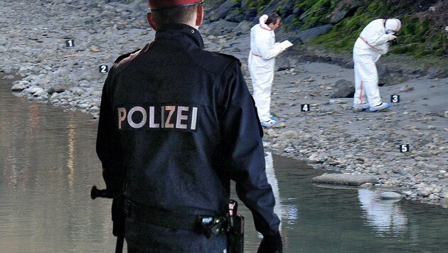 Die Leiche von Lucile K. war am 12. Jänner 2014 von Polizisten am Ufer des Inn entdeckt worden. (Bild: APA/ZOOM-TIROL, Reinhard Holl)