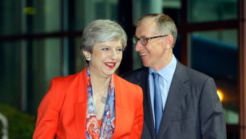 Theresa May mit Ehemann Philip (Bild: Copyright 2017 The Associated Press. All rights reserved.)