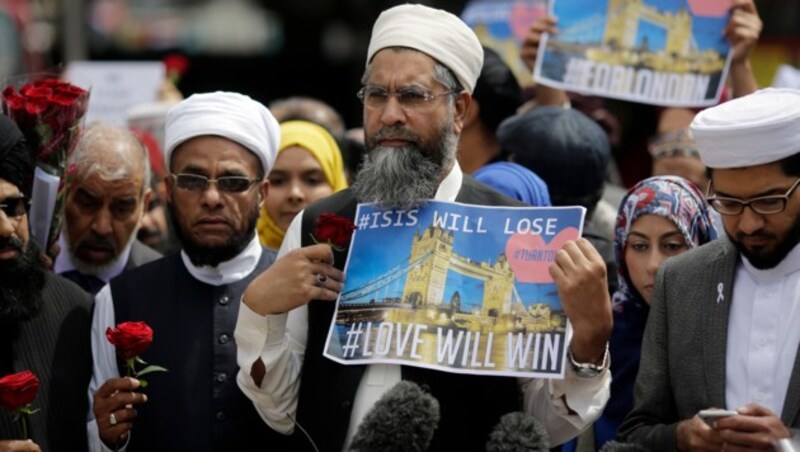 Muslimische Führer verurteilten den Terroranschlag von London. (Bild: AP)