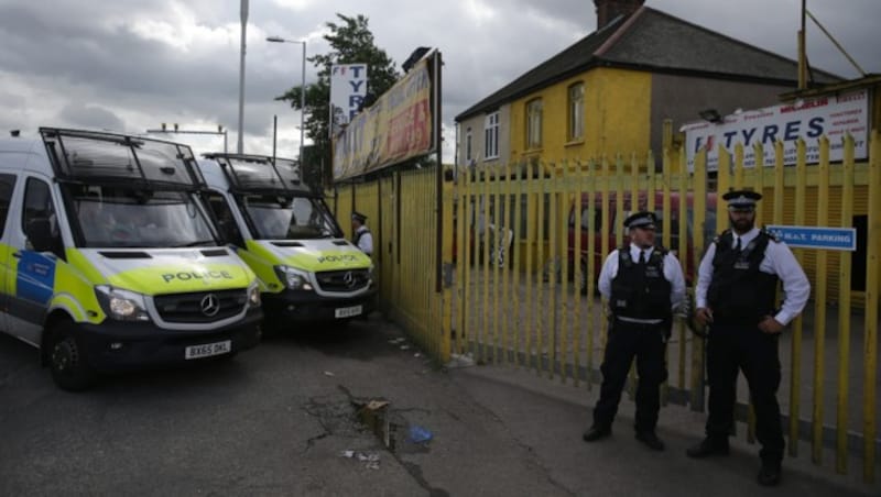 Im Londoner Stadtteil Barking gegen die Ermittlungen weiter. (Bild: AFP)