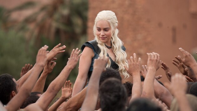 Emilie Clarke in "Game of Thrones" (Bild: HBO)