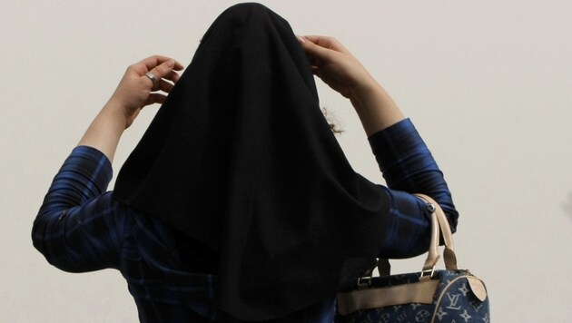 Das Tragen eines Hijab ist für Frauen im Iran verpflichtend. (Bild: AFP)
