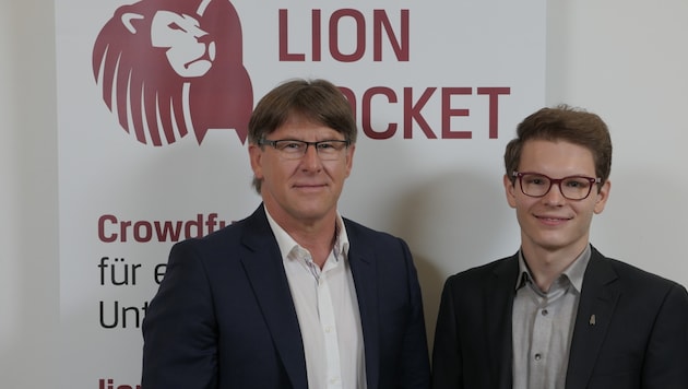 Karl Schirnhofer (links) und Wolfgang Deutschmann, der Geschäftsführer von Lion Rocket. (Bild: Lion Rocket)