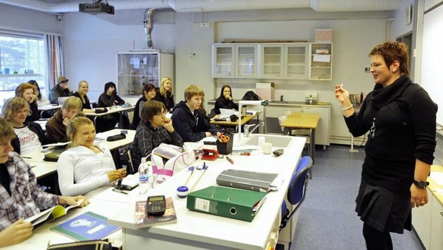 Schulunterricht in Finnland - noch als Fachunterricht und mit Frontalvortrag (Archivbild) (Bild: DPA)