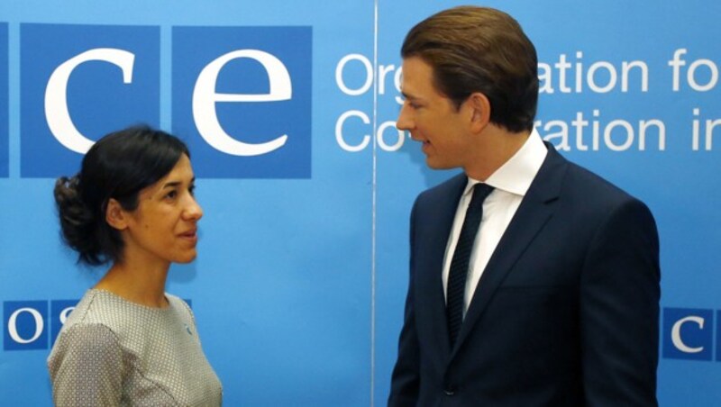 Nadia Murat mit Außenminister Kurz anlässlich der OSZE-Konferenz gegen Terrorismus in Wien (Bild: AUSSENMINISTERIUM/DRAGAN TATIC)