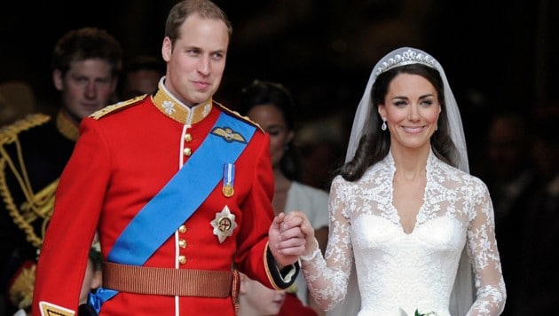 2011 führte Prinz William seine Kate vor den Altar. (Bild: AP)