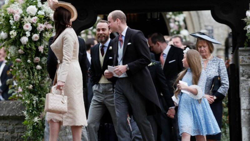 Prinz William mit seinem Schwager James (Bild: AP)