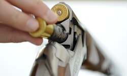Der Erwerb von Schusswaffen wird merklich erschwert.