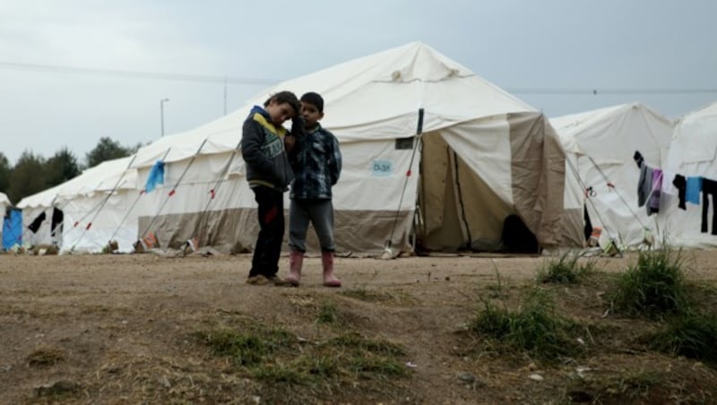 Flüchtlingskinder auf Lesbos (Bild: AFP)