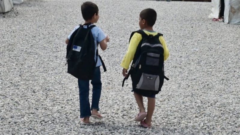 Kinder im Camp Malakasa in der Nähe von Athen (Bild: AFP)