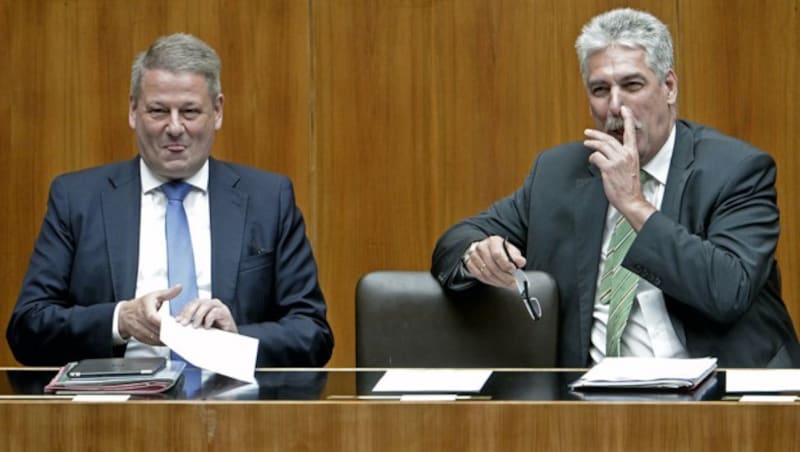 Andrä Rupprechter (li.) und Hans Jörg Schelling (Bild: APA/Hans Klaus Techt)