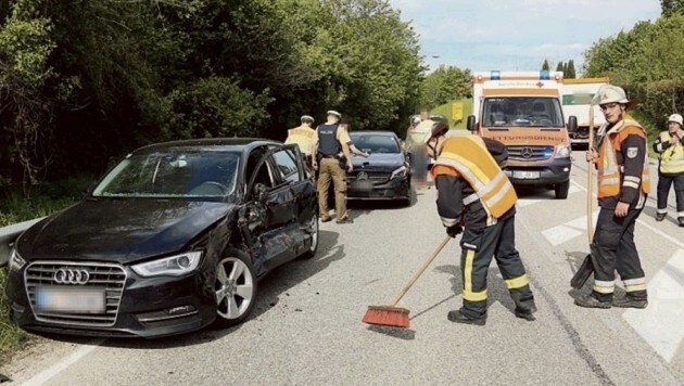 Totalschaden am Audi, die Insassin hatte Glück im Unglück. (Bild: BRK/BLG)