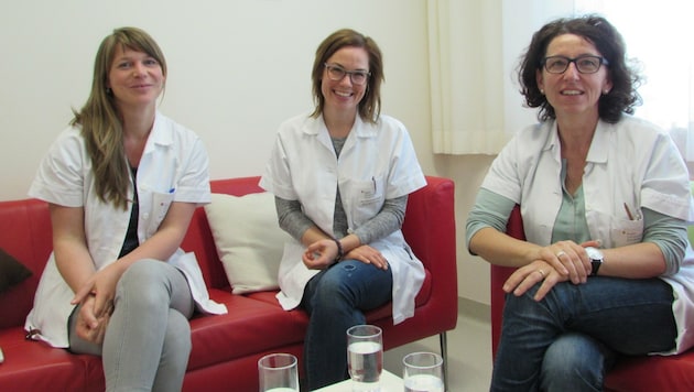 Klinische Psychologinnen Magdalena Wielend, Ulrike Böttcher und Martina Fink. (Bild: Kronenzeitung)