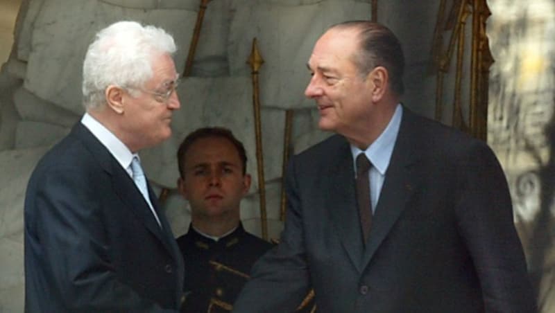 Ex-Präsident Jacques Chirac (re.) mit seinem damaligen Premier Lionel Jospin am 6. Mai 2002 (Bild: AFP)