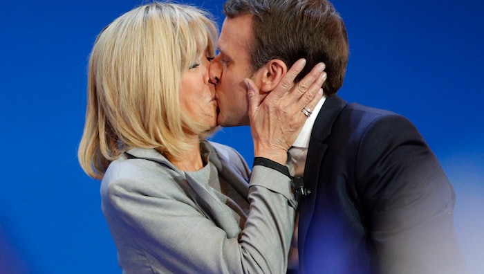 Brigitte und Emmanuel Macron nach ihrem Wahlsieg im Jahr 2017