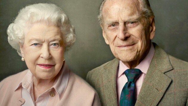 Annie Leibovitz fotografierte die Queen und Prinz Philip zu dessen 95. Geburtstag. (Bild: AP)
