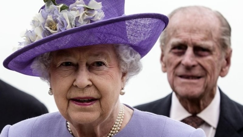 Queen Elizabeth und Prinz Philip (Bild: ANGELO CARCONI/AFP/picturedesk.com)