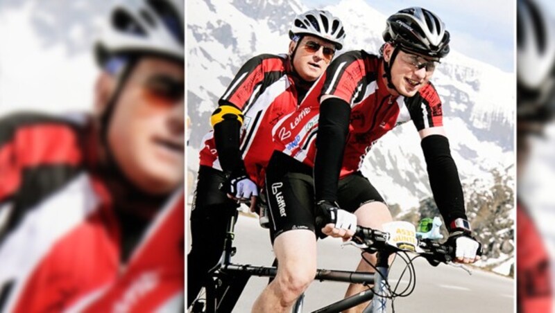 Der 69-Jährige mit Sohn Günther auf dem Großglockner (Bild: Klemens Groh)