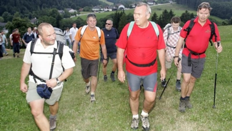 Alfred Gusenbauer und seine berühmte Radlerhose (Bild: APA/HERBERT PFARRHOFER)