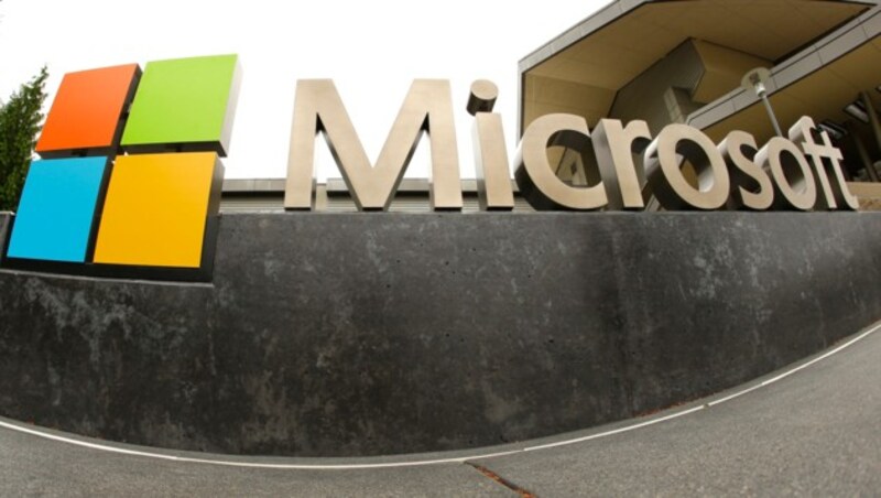 Microsoft will mit der Integration von ChatGPT in seine Suchmaschine Bing das Quasi-Monopol des Rivalen Google brechen. (Bild: AP)