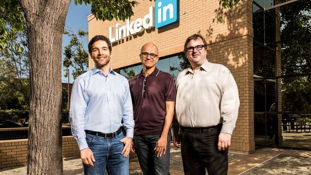 LinkedIn-Chef Jeff Weiner, Microsoft-Gründer Satya Nadella und LinkedIn-Gründer Reid Hoffmann (Bild: Linkedin)