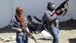 Kämpfende der Arbeiterpartei Kurdistans (PKK) (Bild: AFP) Kämpfende der Arbeiterpartei Kurdistans (PKK) (Bild: AFP)