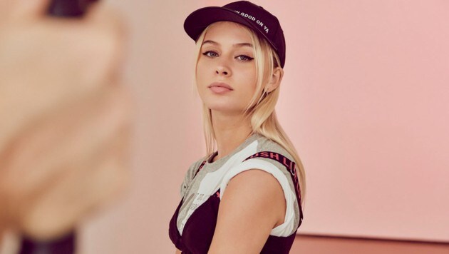 H&M freut sich, die Fashion-Kooperation mit der Künstlerin Zara Larsson zu enthüllen. (Bild: Zara Larsson)